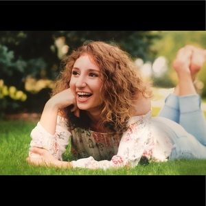 Meet your Posher, Madelyn